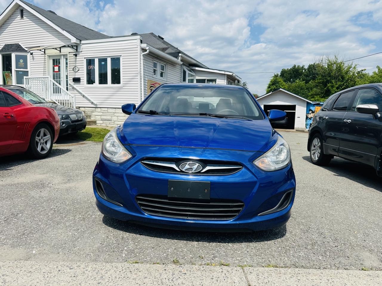 2012 Hyundai Accent GLS Photo5