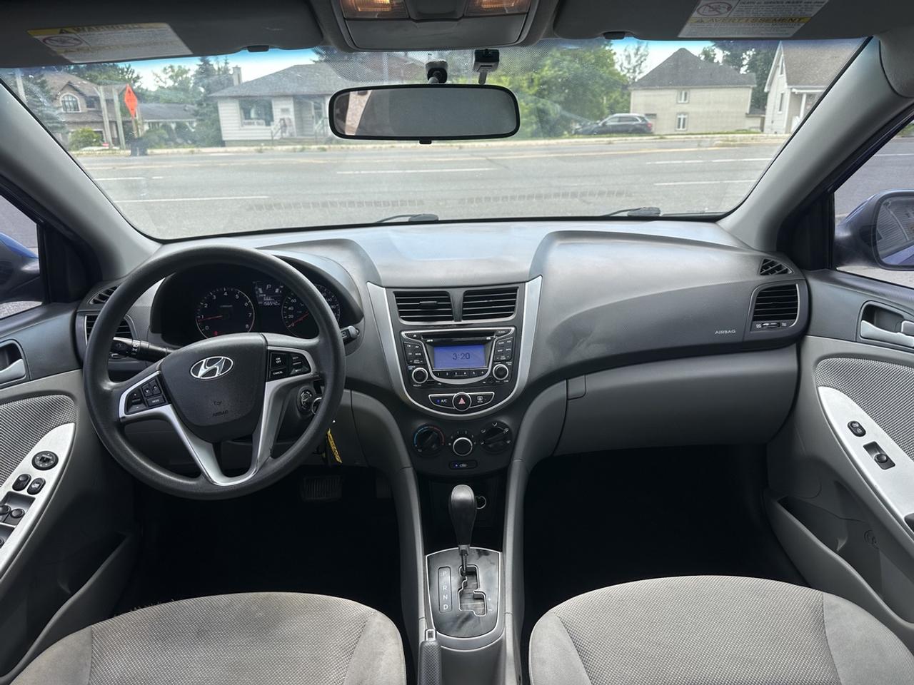 2012 Hyundai Accent GLS Photo