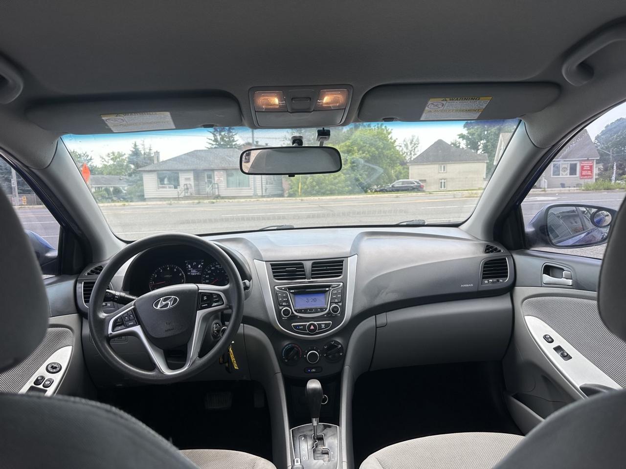 2012 Hyundai Accent GLS Photo
