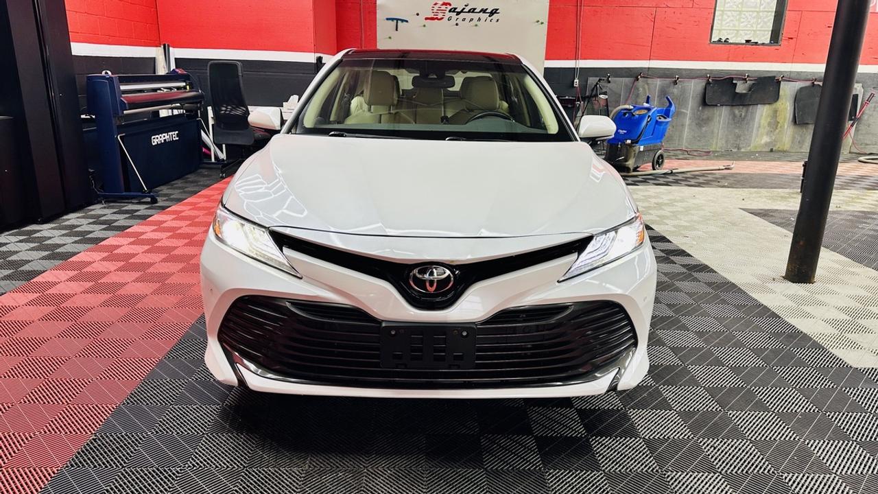 2018 Toyota Camry XLE Photo