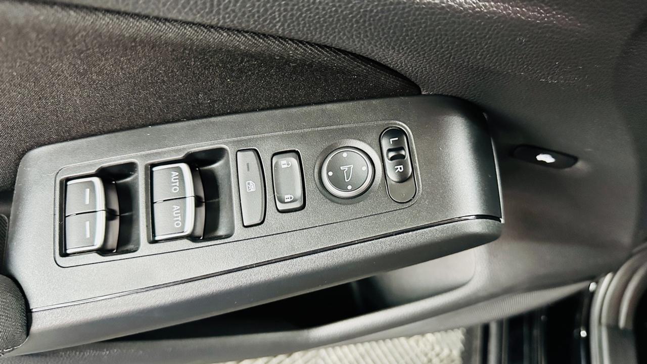 2022 Honda Civic LX Photo