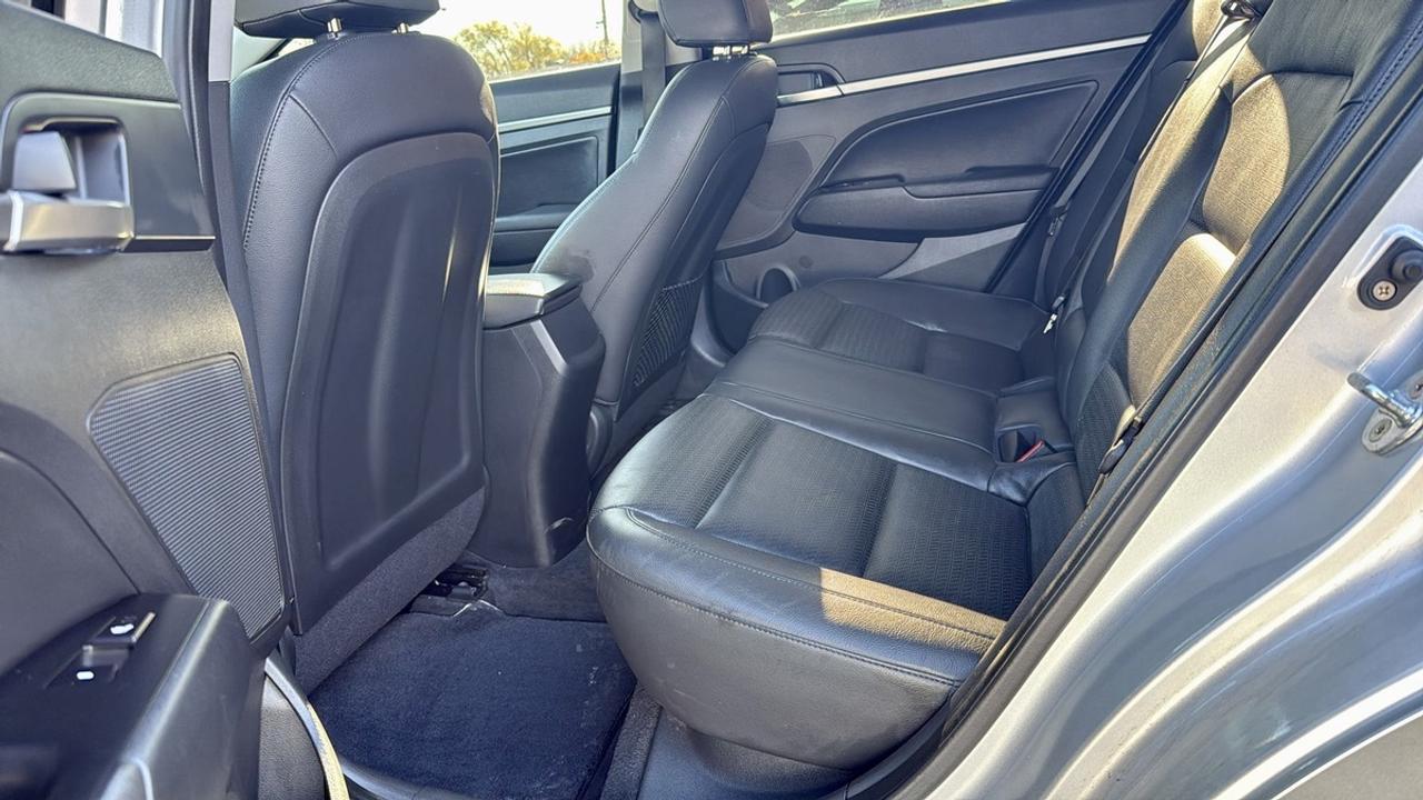 2019 Hyundai Elantra Limited Photo