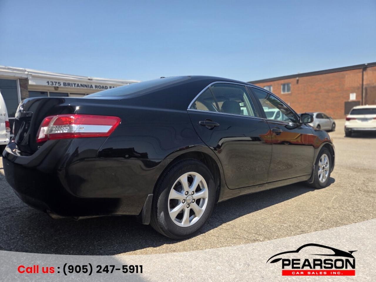 2011 Toyota Camry LE Photo