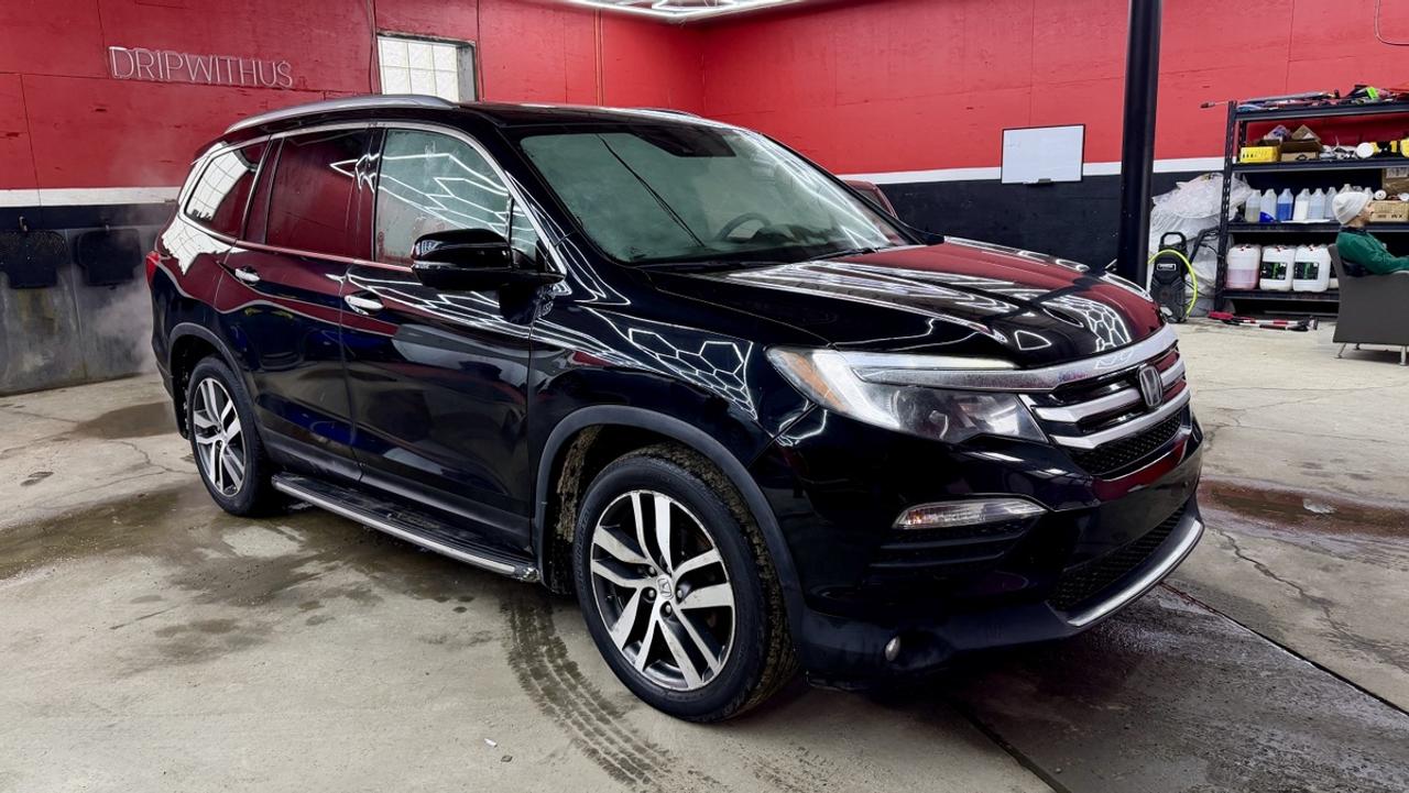 2017 Honda Pilot Touring Photo