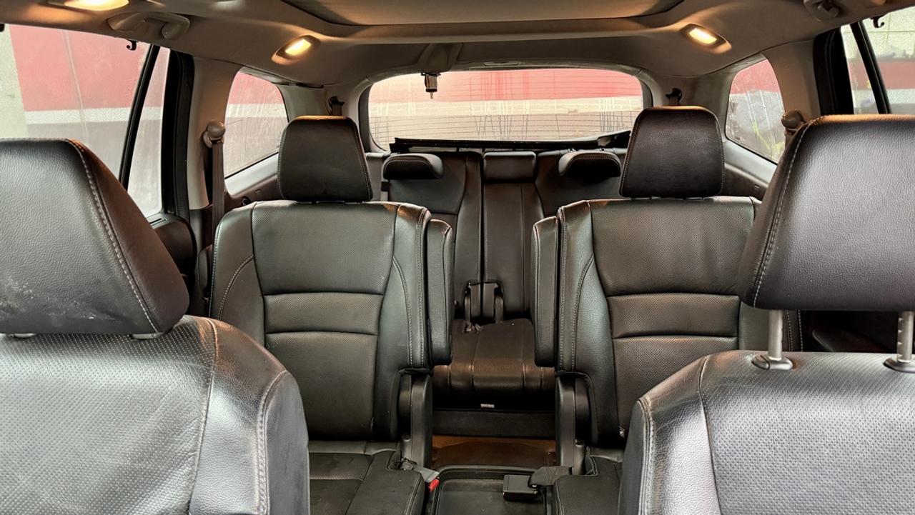 2017 Honda Pilot Touring Photo