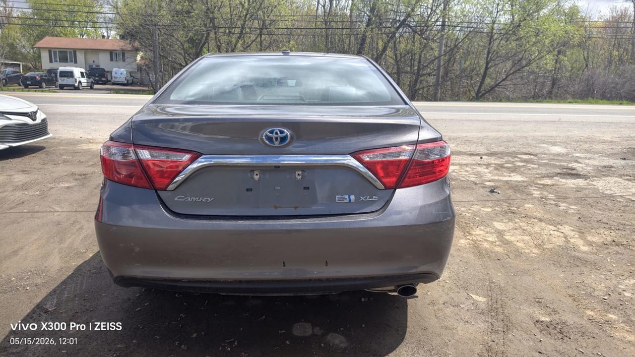 2017 Toyota Camry XLE Photo