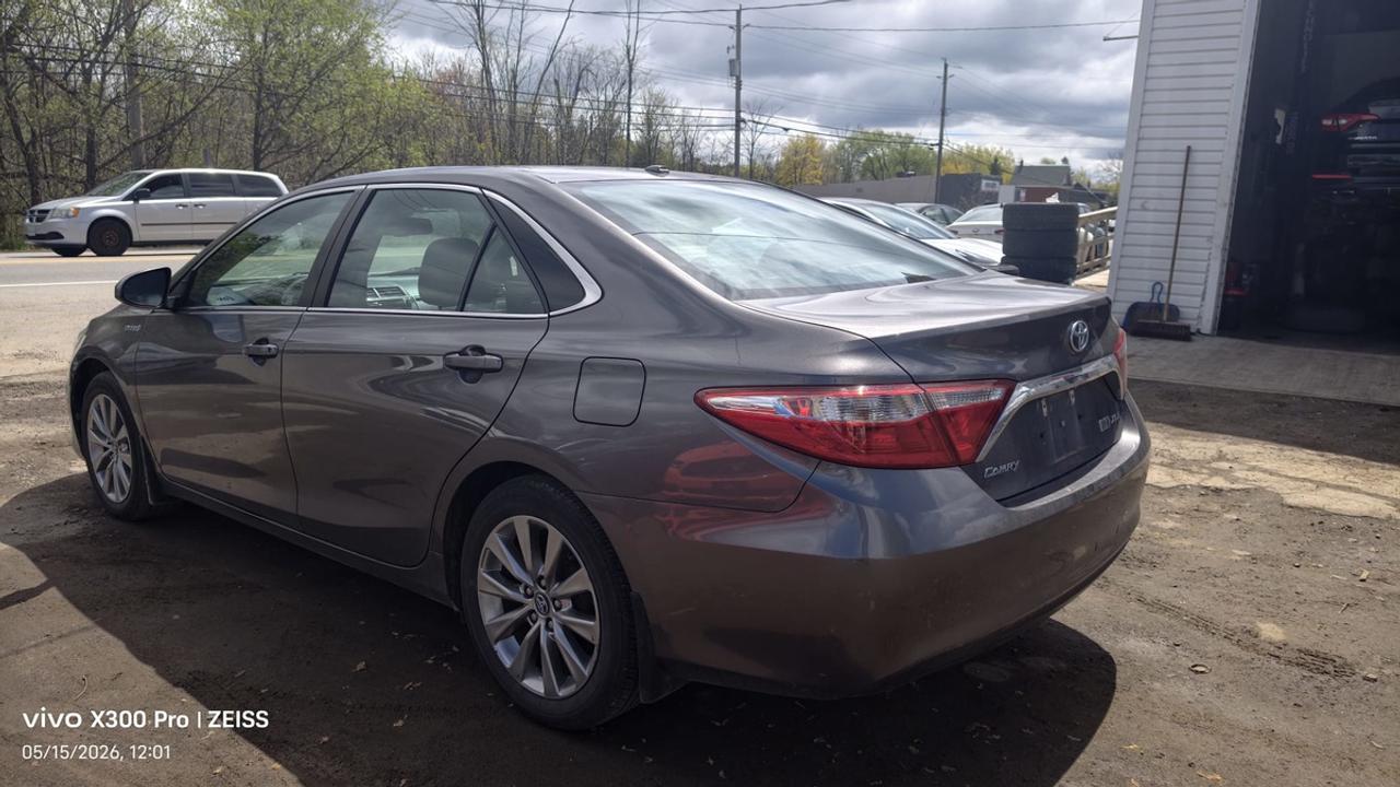 2017 Toyota Camry XLE Photo