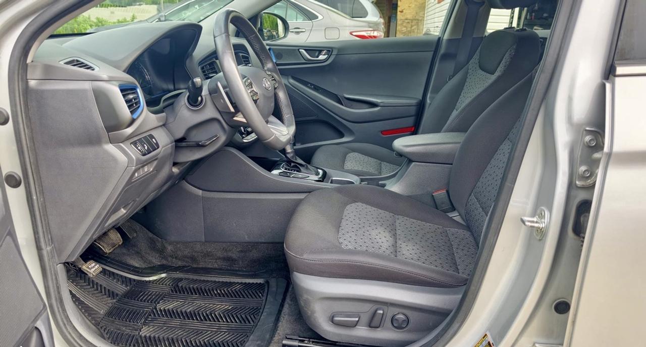 2019 Hyundai IONIQ preferred Photo