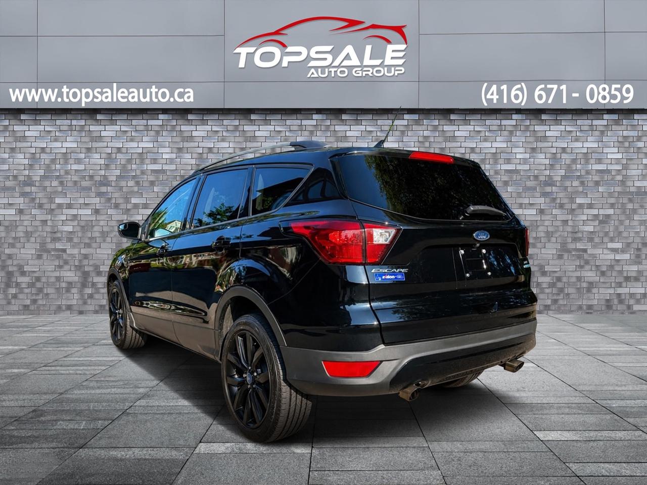 2019 Ford Escape SE Photo