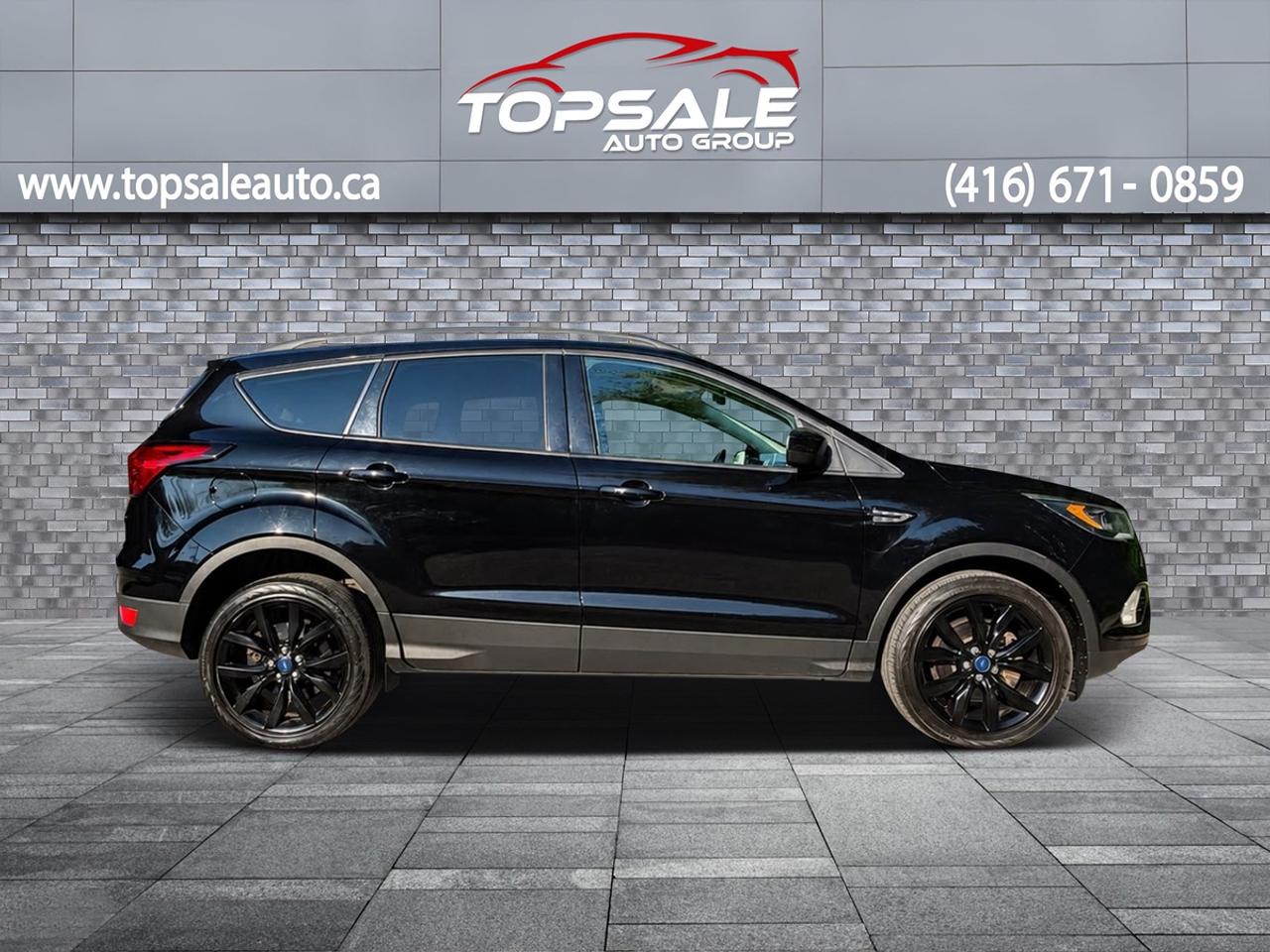 2019 Ford Escape SE Photo