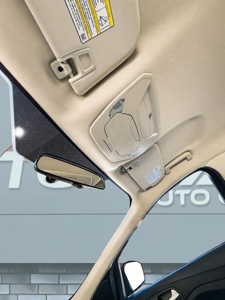 2019 Ford Escape SE Photo