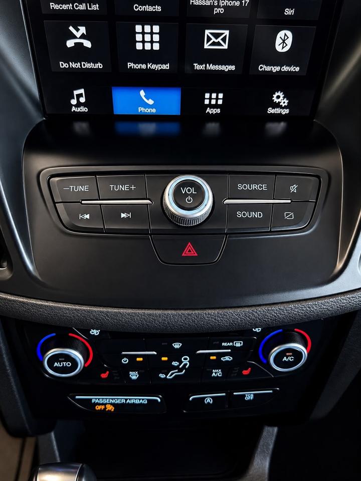 2019 Ford Escape SE Photo
