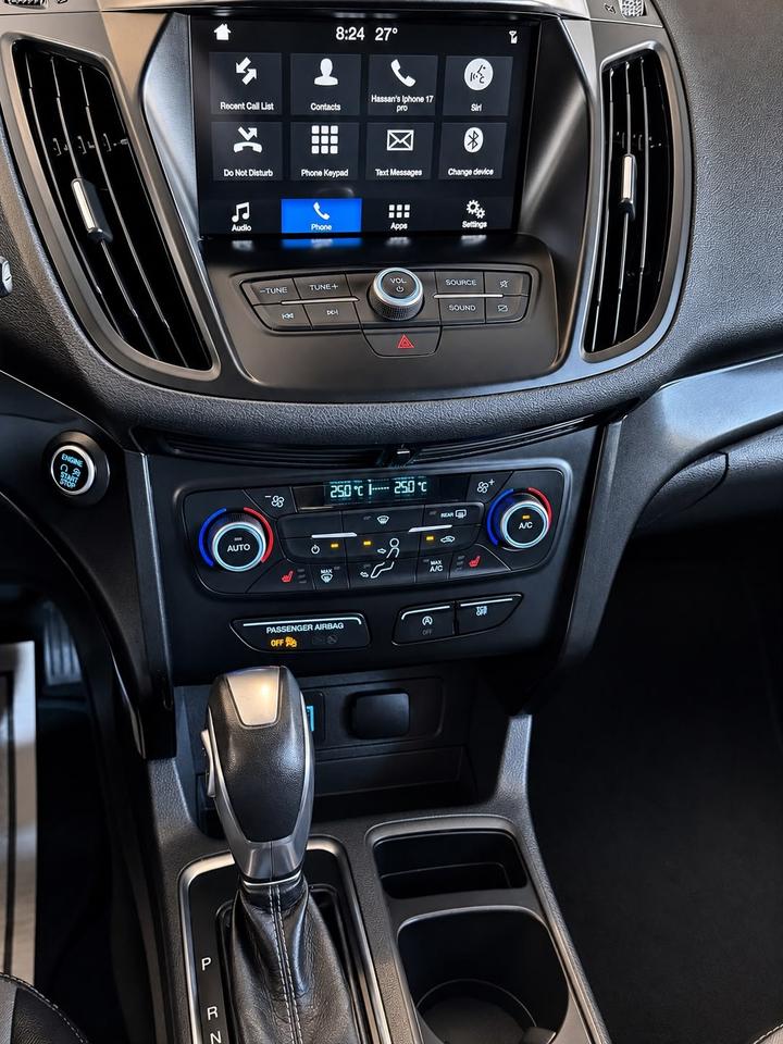 2019 Ford Escape SE Photo