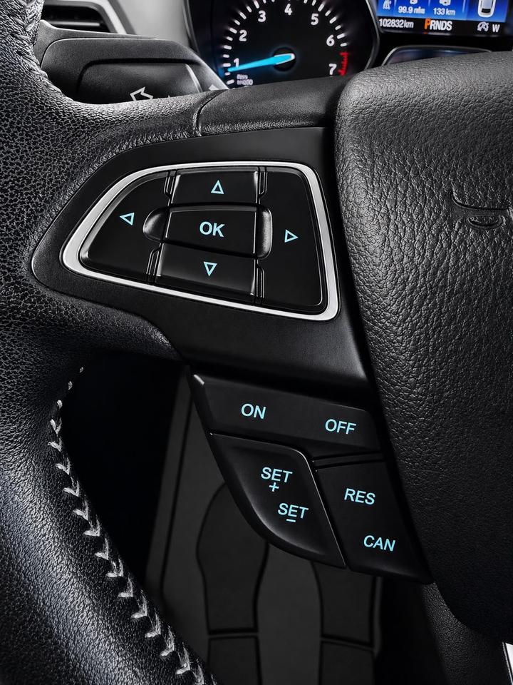 2019 Ford Escape SE Photo