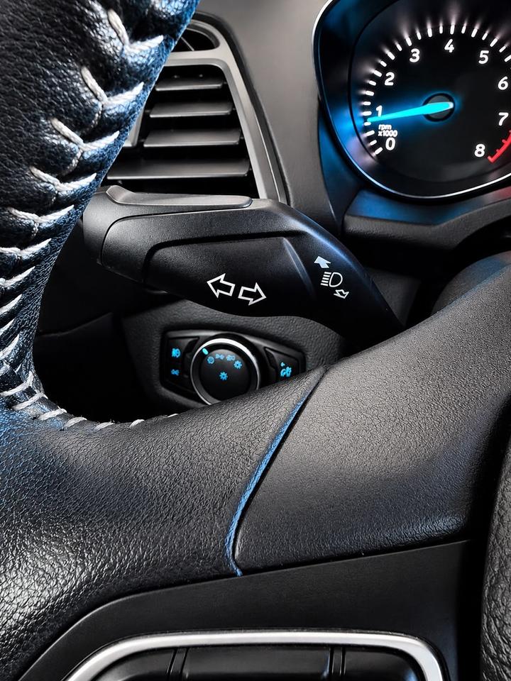 2019 Ford Escape SE Photo