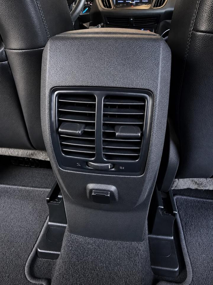 2019 Ford Escape SE Photo