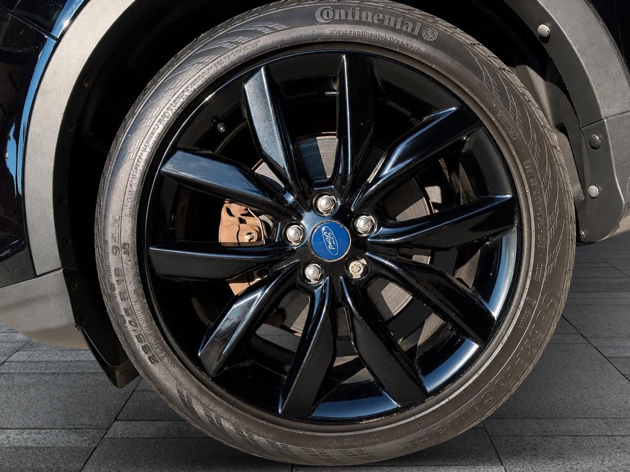2019 Ford Escape SE Photo