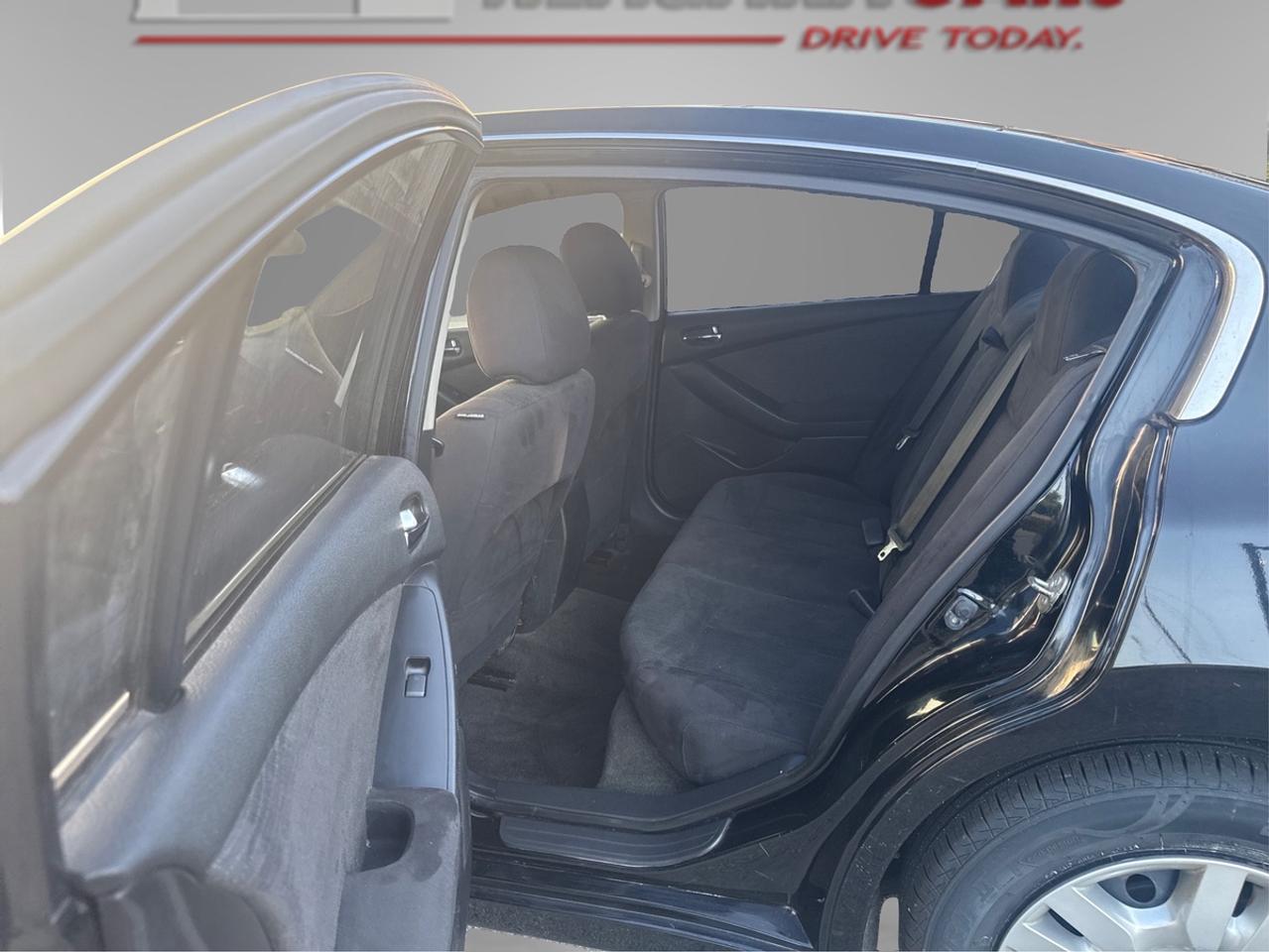 2012 Nissan Altima S Photo