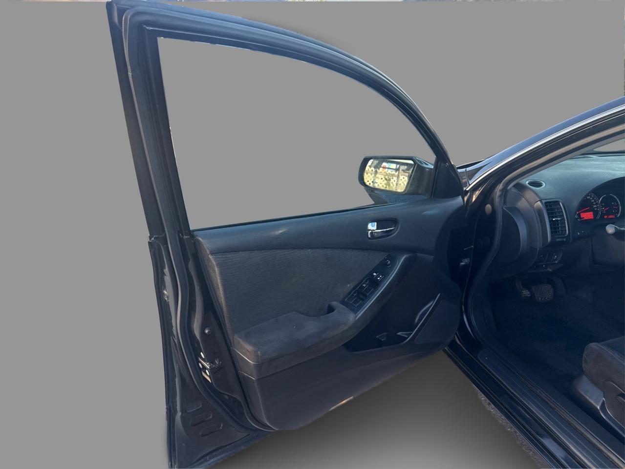 2012 Nissan Altima S Photo