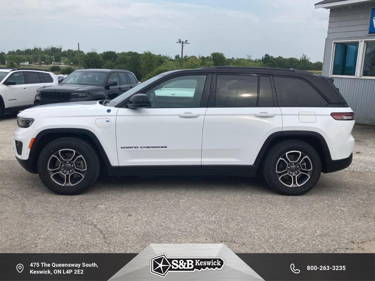 2023 Jeep Grand Cherokee 4xe Trailhawk 4dr 4x4 Photo