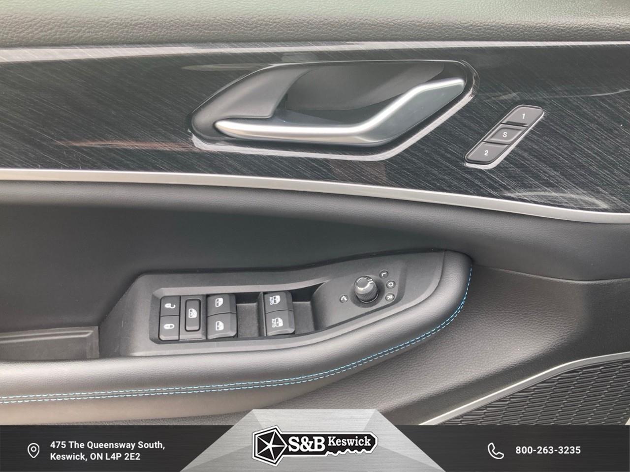 2023 Jeep Grand Cherokee 4xe Trailhawk 4dr 4x4 Photo