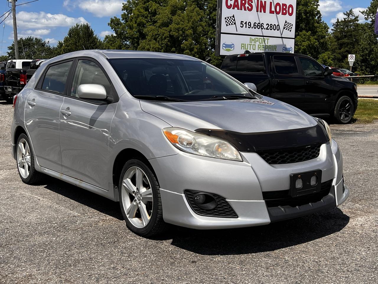 2010 Toyota Matrix XR Photo0