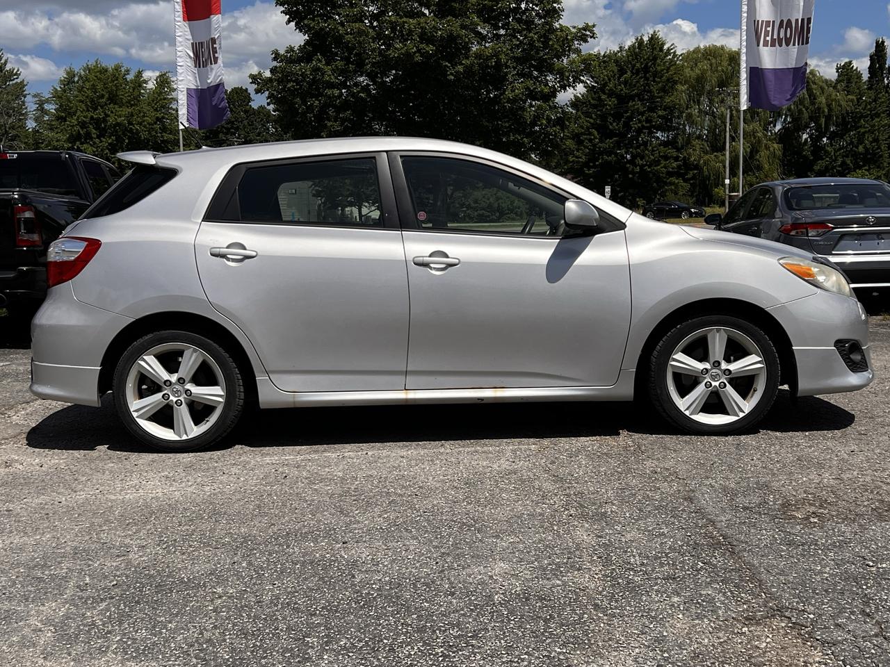 2010 Toyota Matrix XR Photo