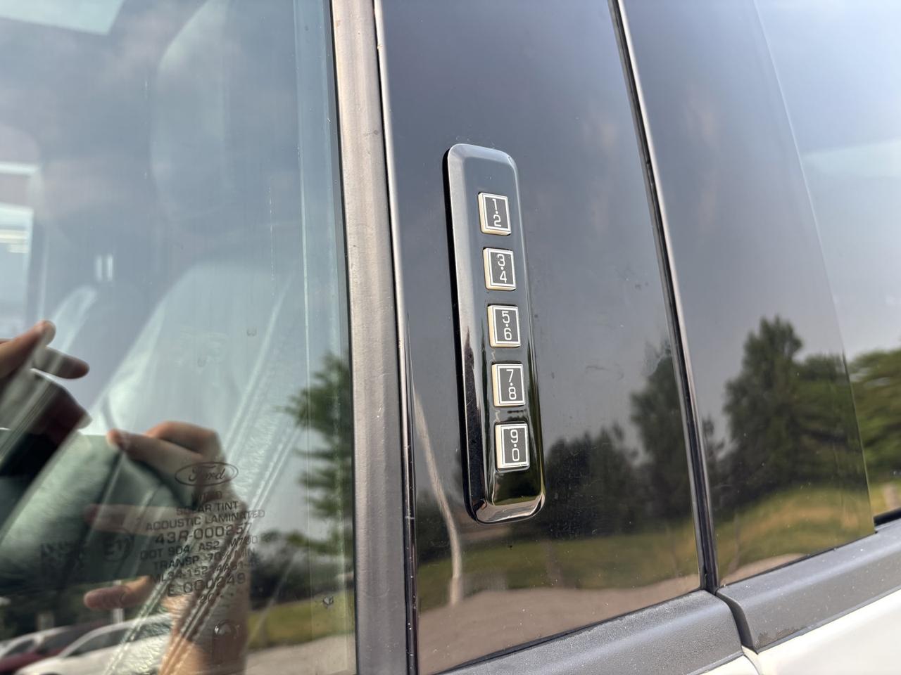 2020 Ford F-150 XLT SuperCrew 6.5-ft. Bed 4WD ~CLEAN CARFAX~ Photo