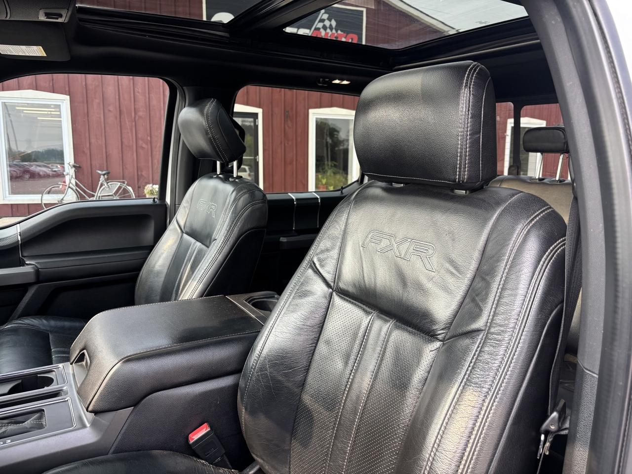 2020 Ford F-150 XLT SuperCrew 6.5-ft. Bed 4WD ~CLEAN CARFAX~ Photo