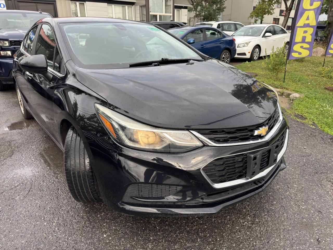 2018 Chevrolet Cruze LT Photo1