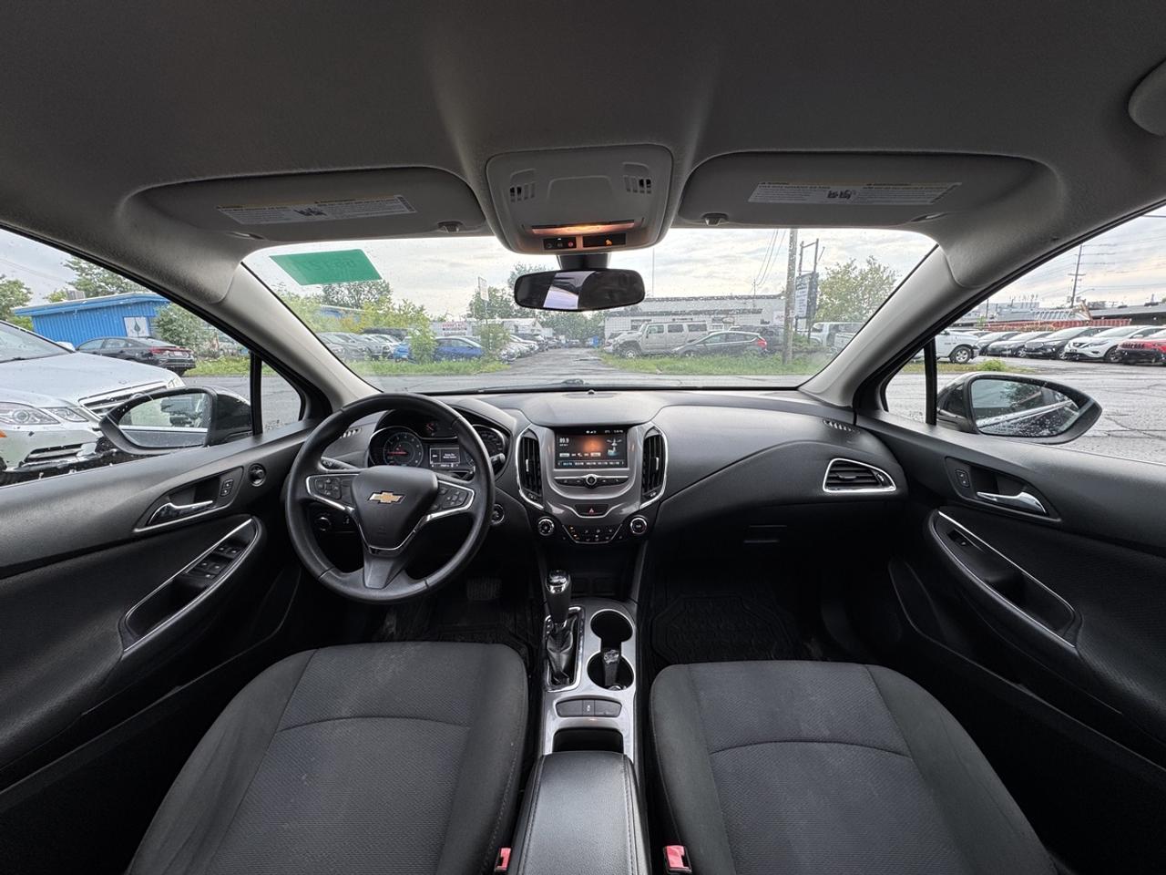 2018 Chevrolet Cruze LT Photo