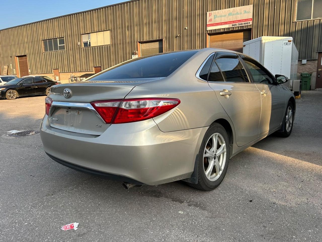 2015 Toyota Camry LE   Back up Cam   Heated Seats   Extra set of whe Photo4