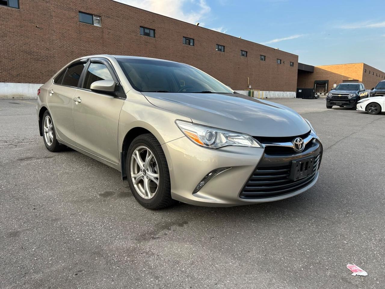 2015 Toyota Camry LE   Back up Cam   Heated Seats   Extra set of whe Photo2