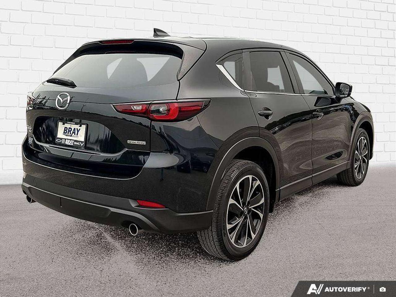 2023 Mazda CX-5 LEASE RETURN. POWER MOONROOF. CERTIFIED. Photo