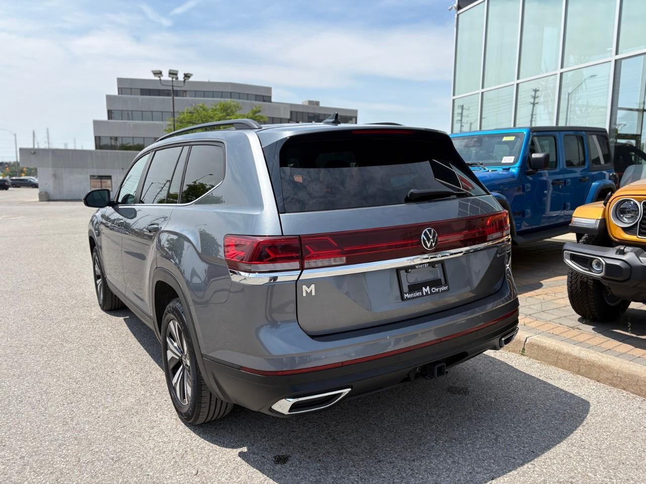 2024 Volkswagen Atlas 2.0 TSI Comfortline 4dr All-Wheel Drive 4MOTION Photo