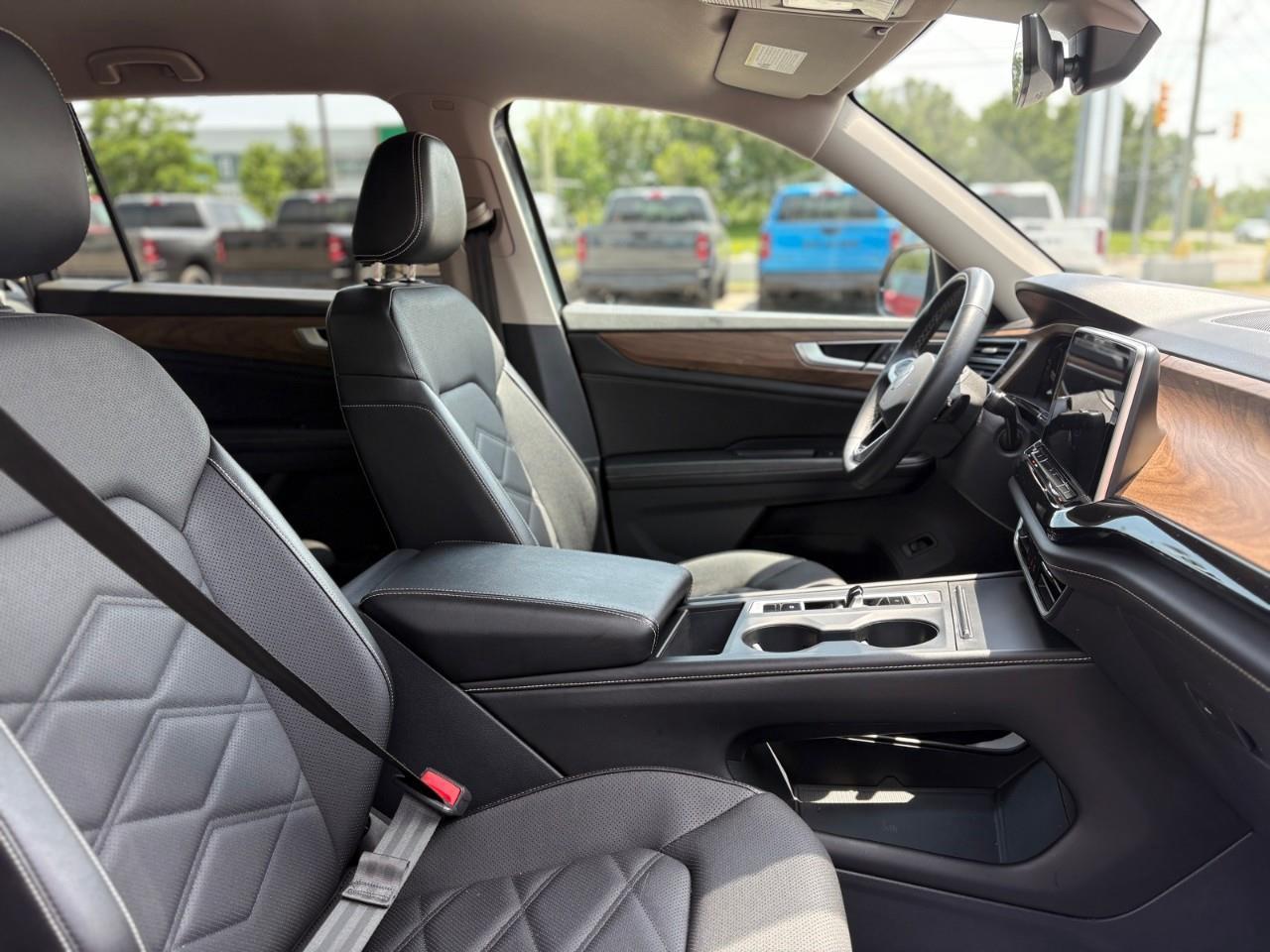 2024 Volkswagen Atlas 2.0 TSI Comfortline 4dr All-Wheel Drive 4MOTION Photo