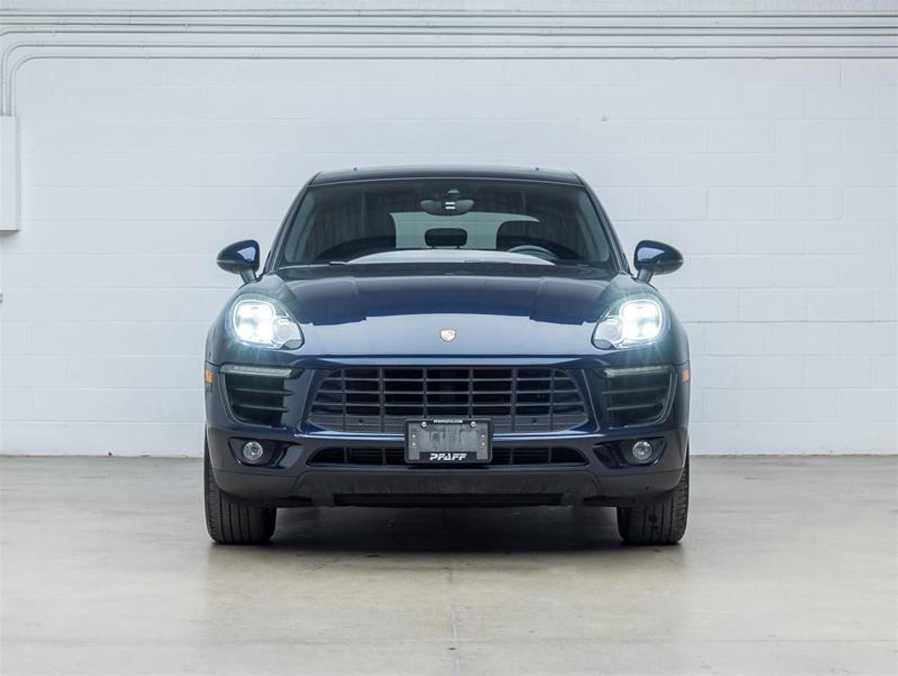 2018 Porsche Macan  Photo5