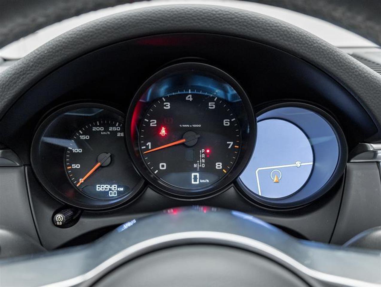 2018 Porsche Macan  Photo