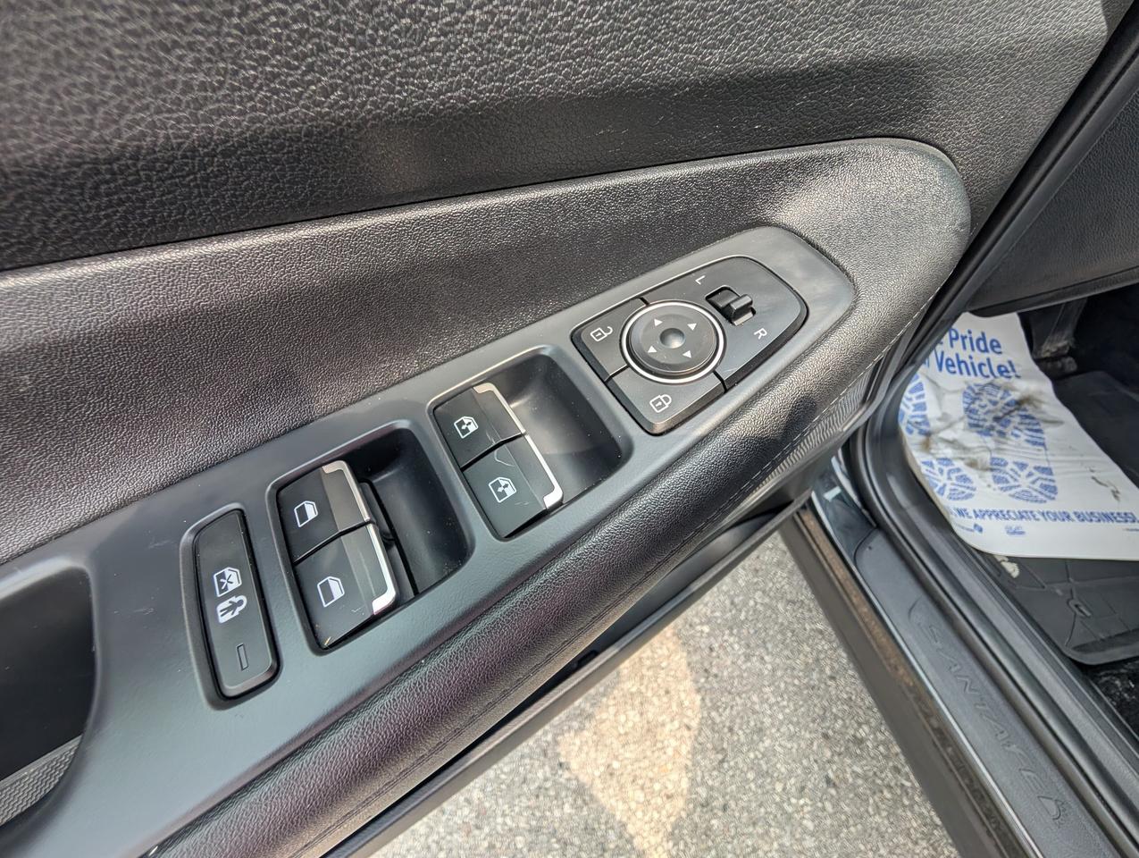 2023 Hyundai Santa Fe Preferred 4dr All-Wheel Drive Photo