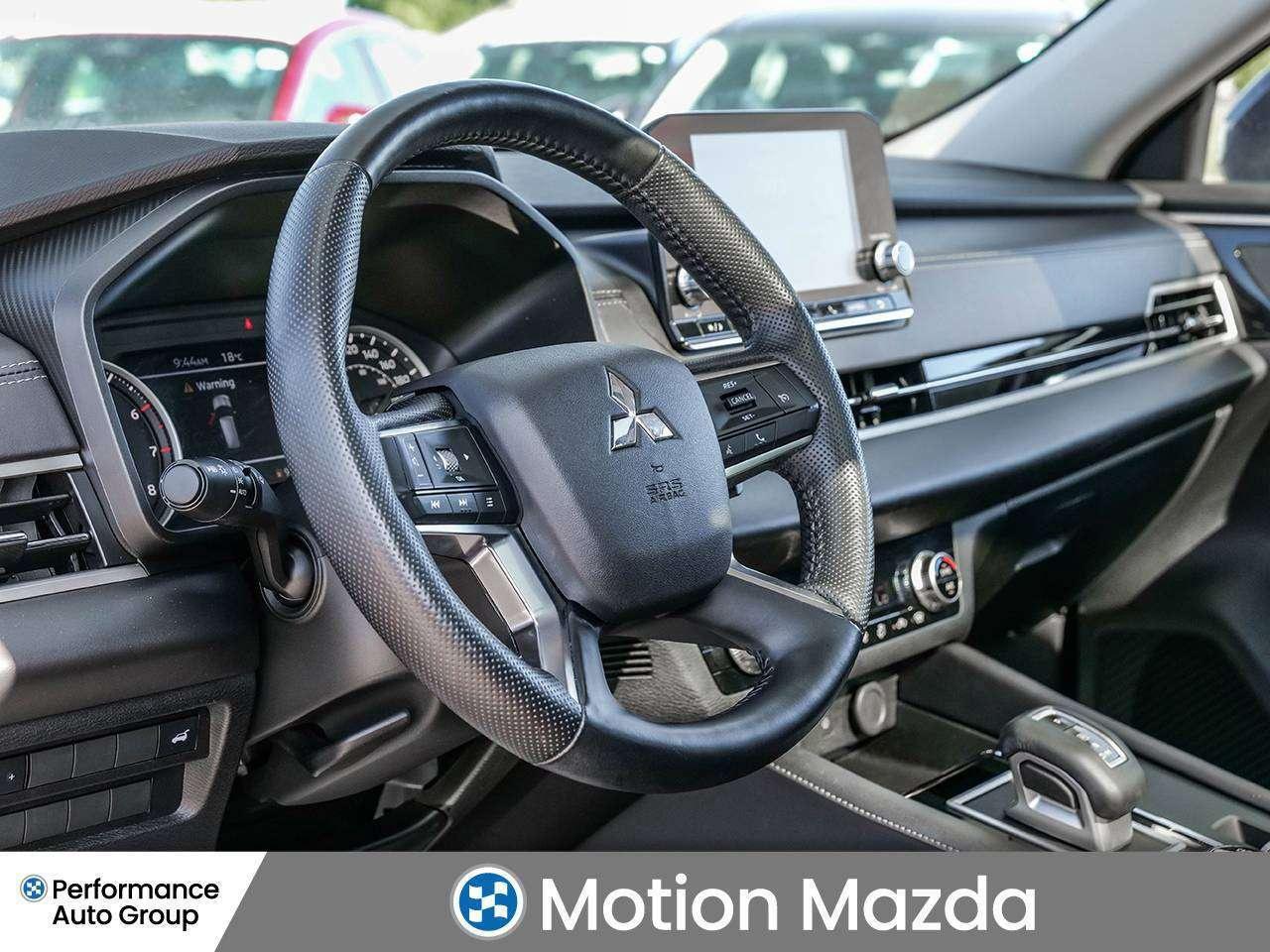 2024 Mitsubishi Outlander SE   AWD   Carplay   Sunroof Photo