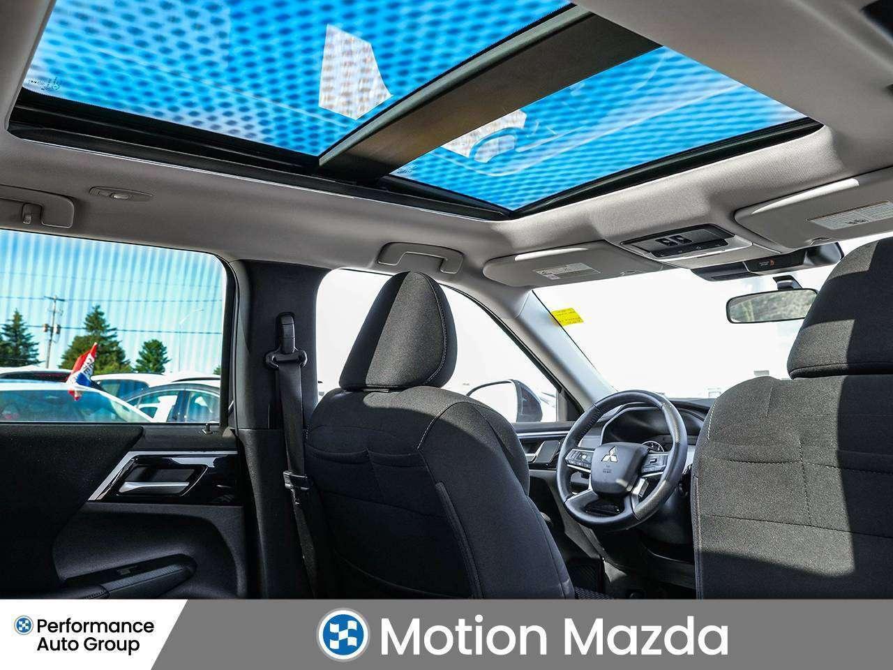 2024 Mitsubishi Outlander SE   AWD   Carplay   Sunroof Photo