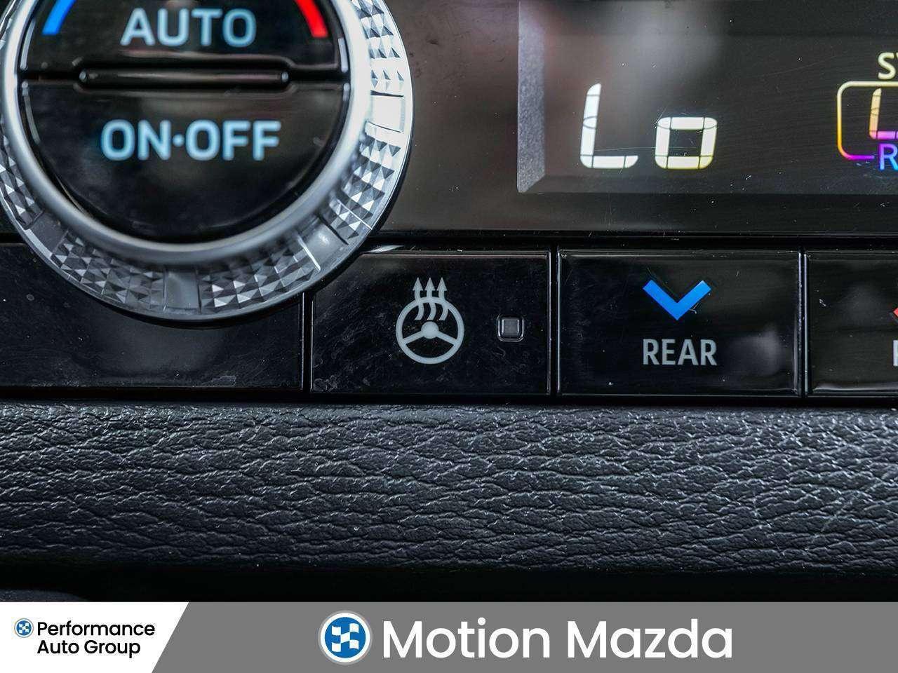 2024 Mitsubishi Outlander SE   AWD   Carplay   Sunroof Photo