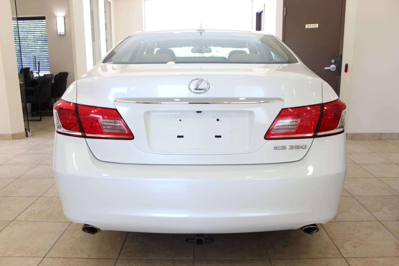 2011 Lexus ES 350 Premium   Navigation   Rear Camara Photo