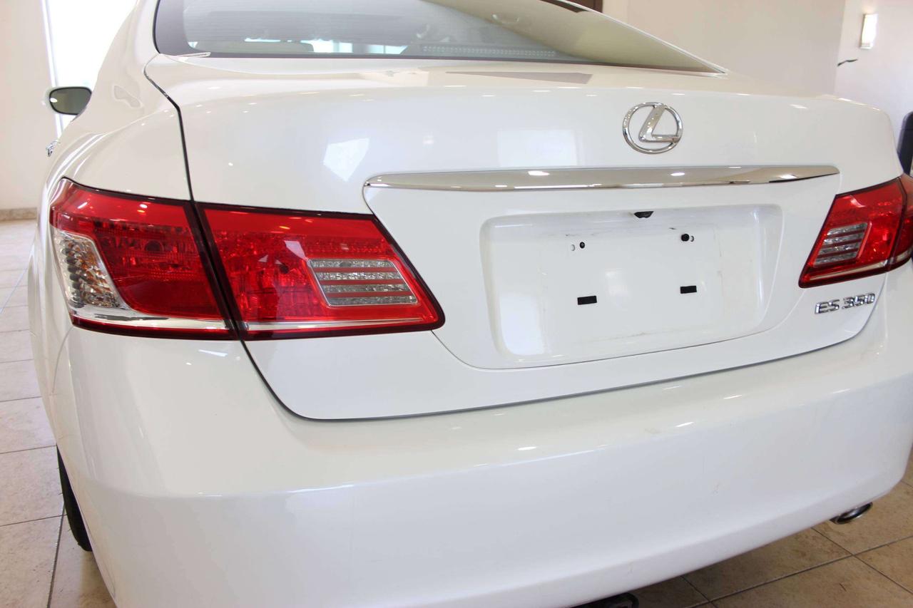 2011 Lexus ES 350 Premium   Navigation   Rear Camara Photo