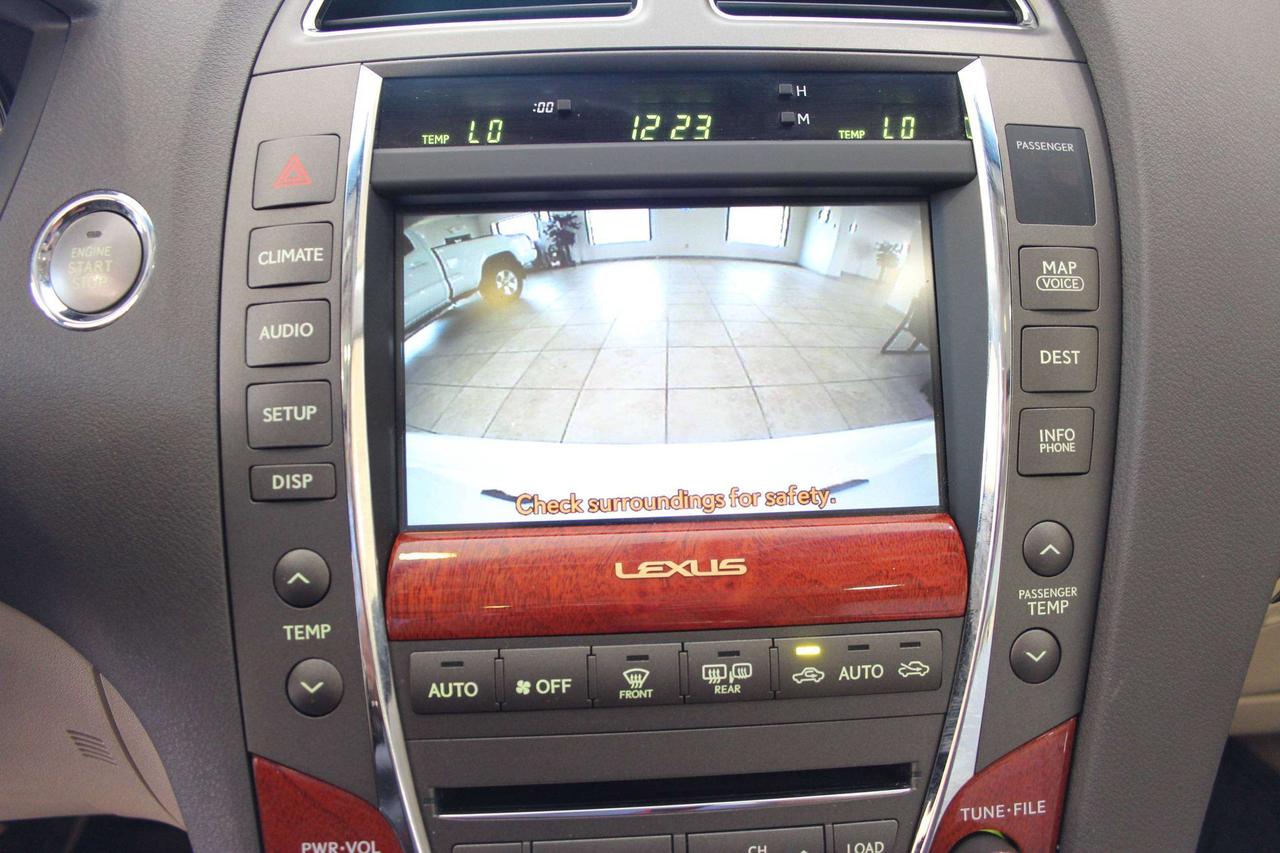2011 Lexus ES 350 Premium   Navigation   Rear Camara Photo