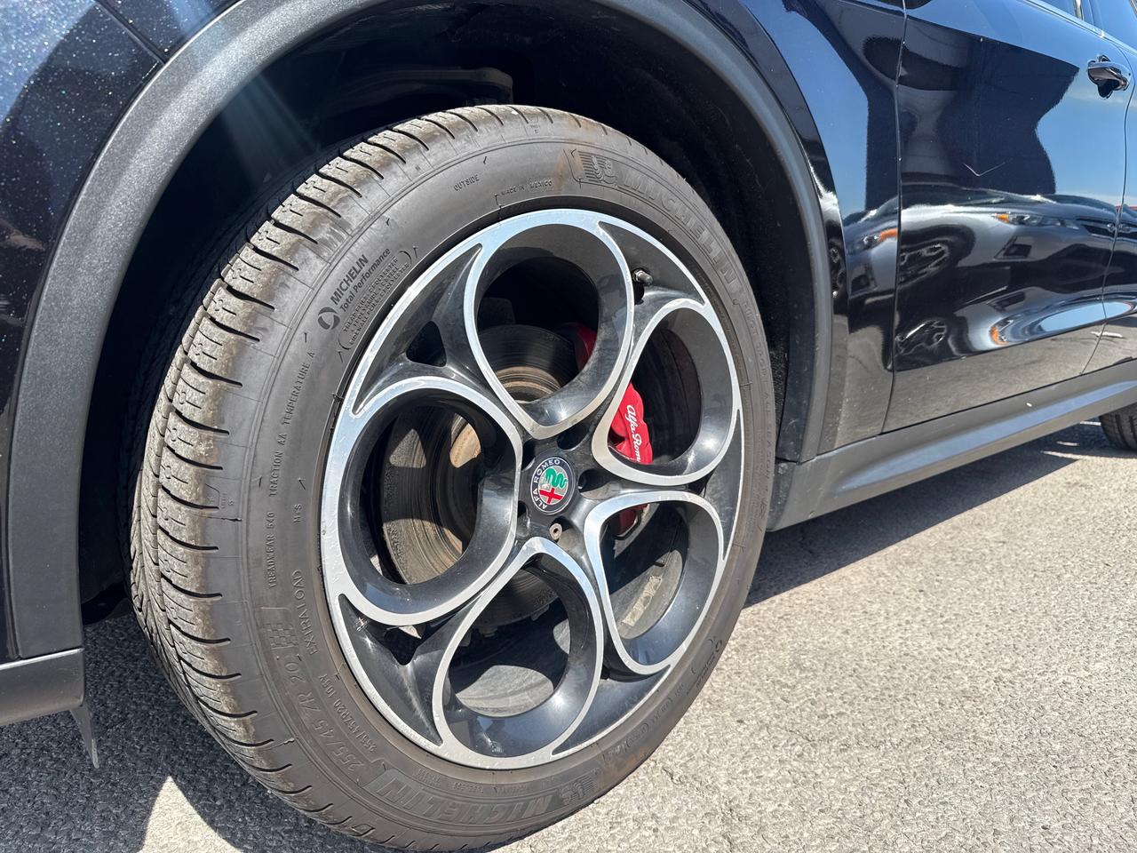 2019 Alfa Romeo Stelvio Ti 4dr All-Wheel Drive Photo