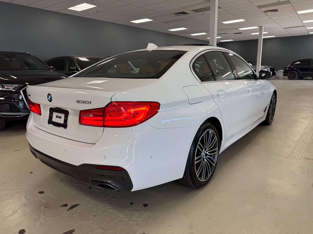 2020 BMW 5 Series xDrive Photo
