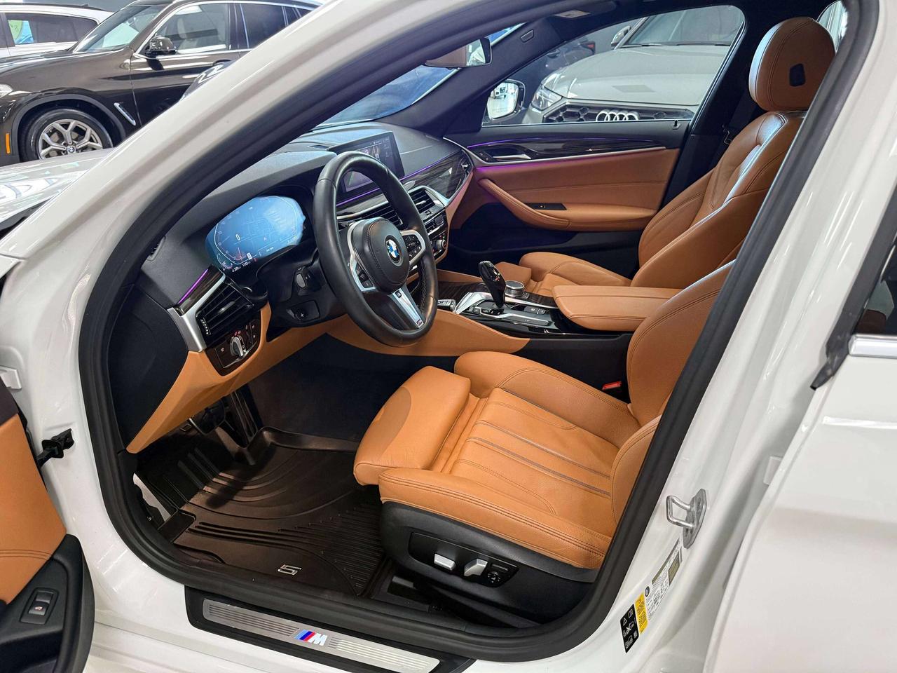 2020 BMW 5 Series xDrive Photo