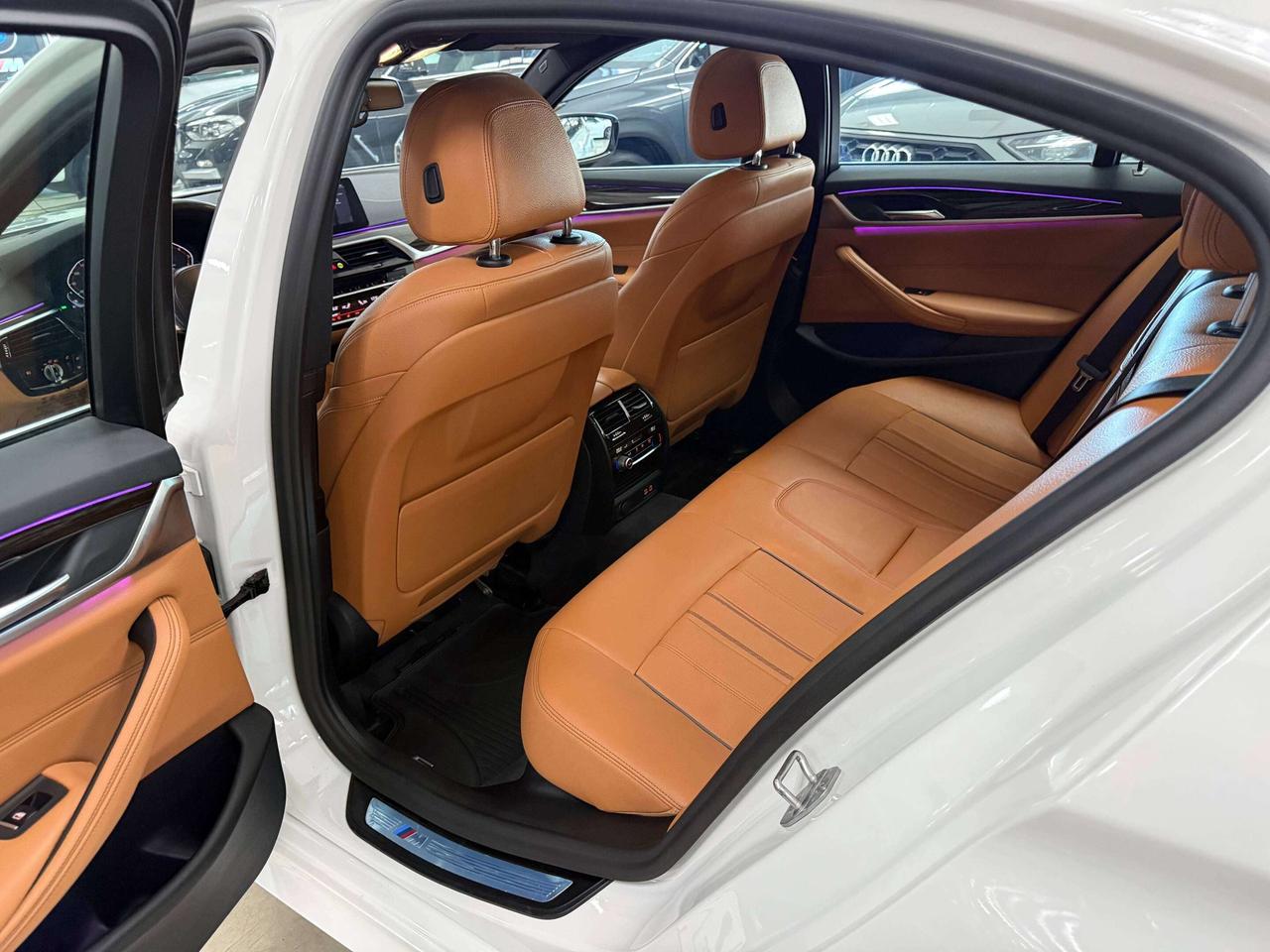 2020 BMW 5 Series xDrive Photo