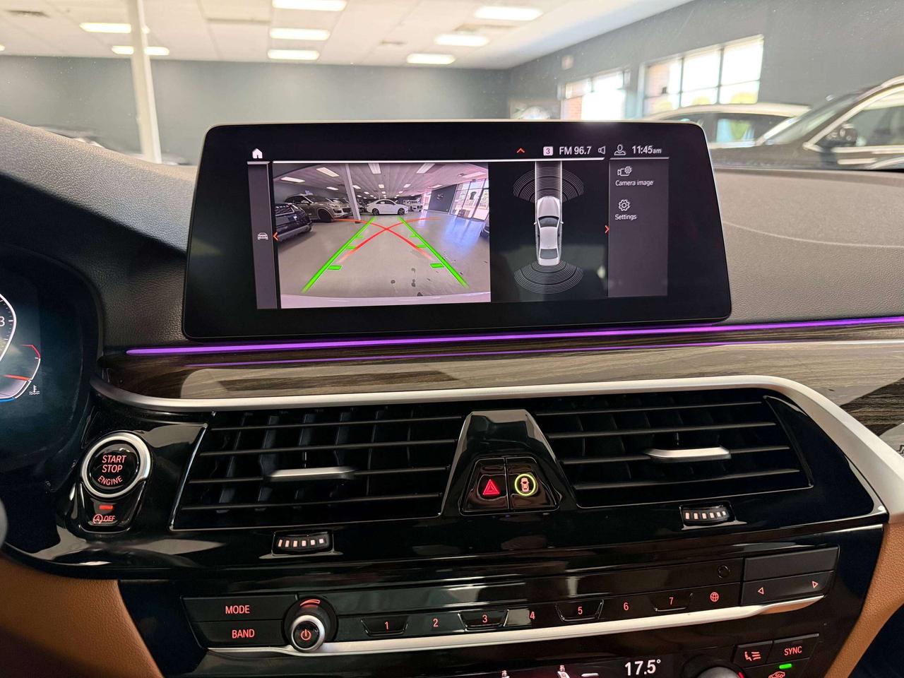 2020 BMW 5 Series xDrive Photo